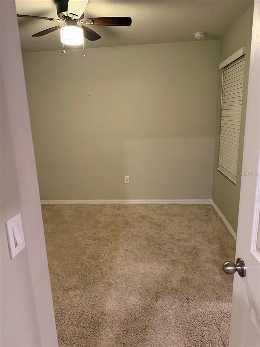 Image 16 of 20 For 968 Robin Holly Street 968