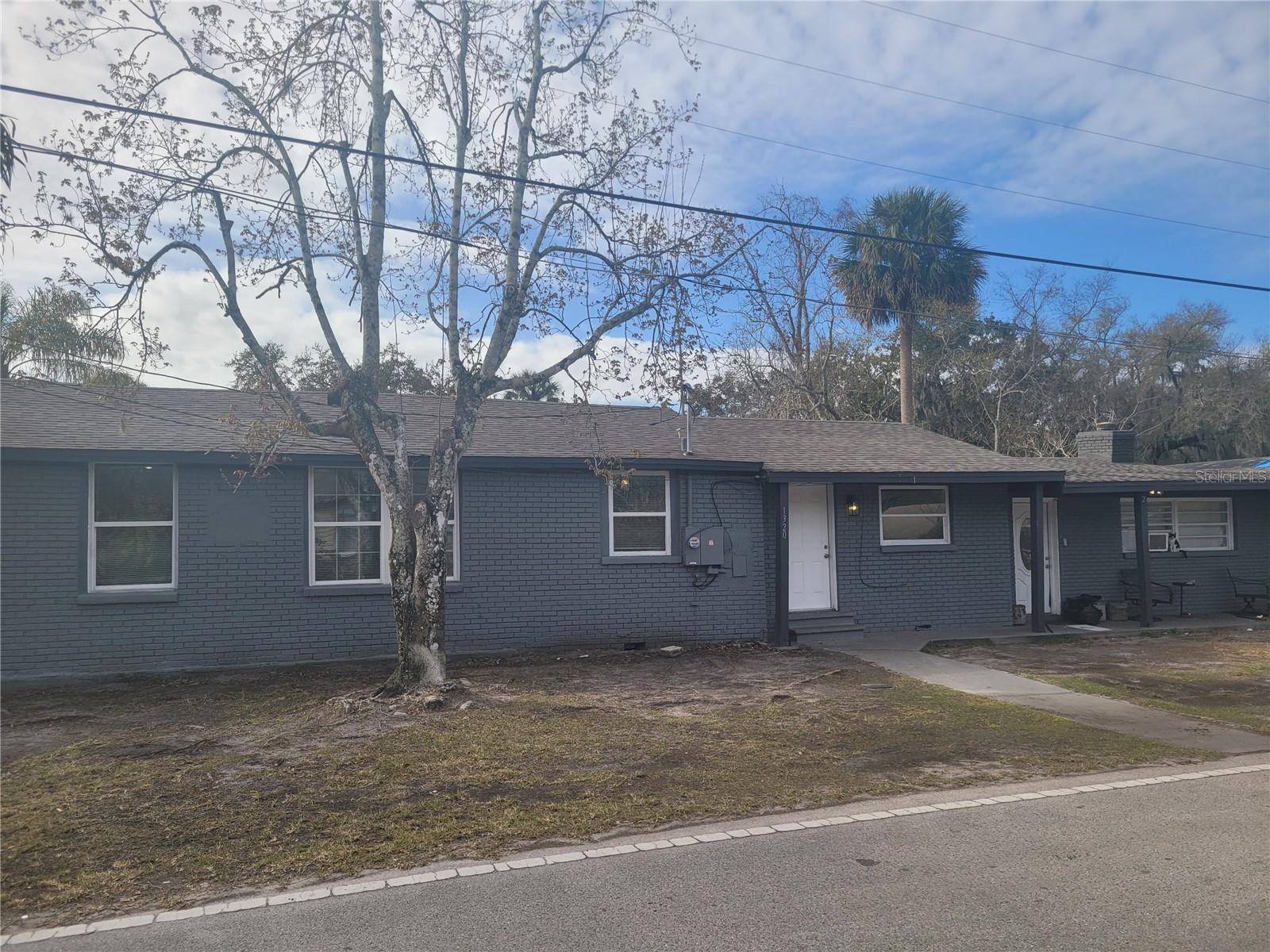 Image 2 of 33 For 1320 Oleander Avenue