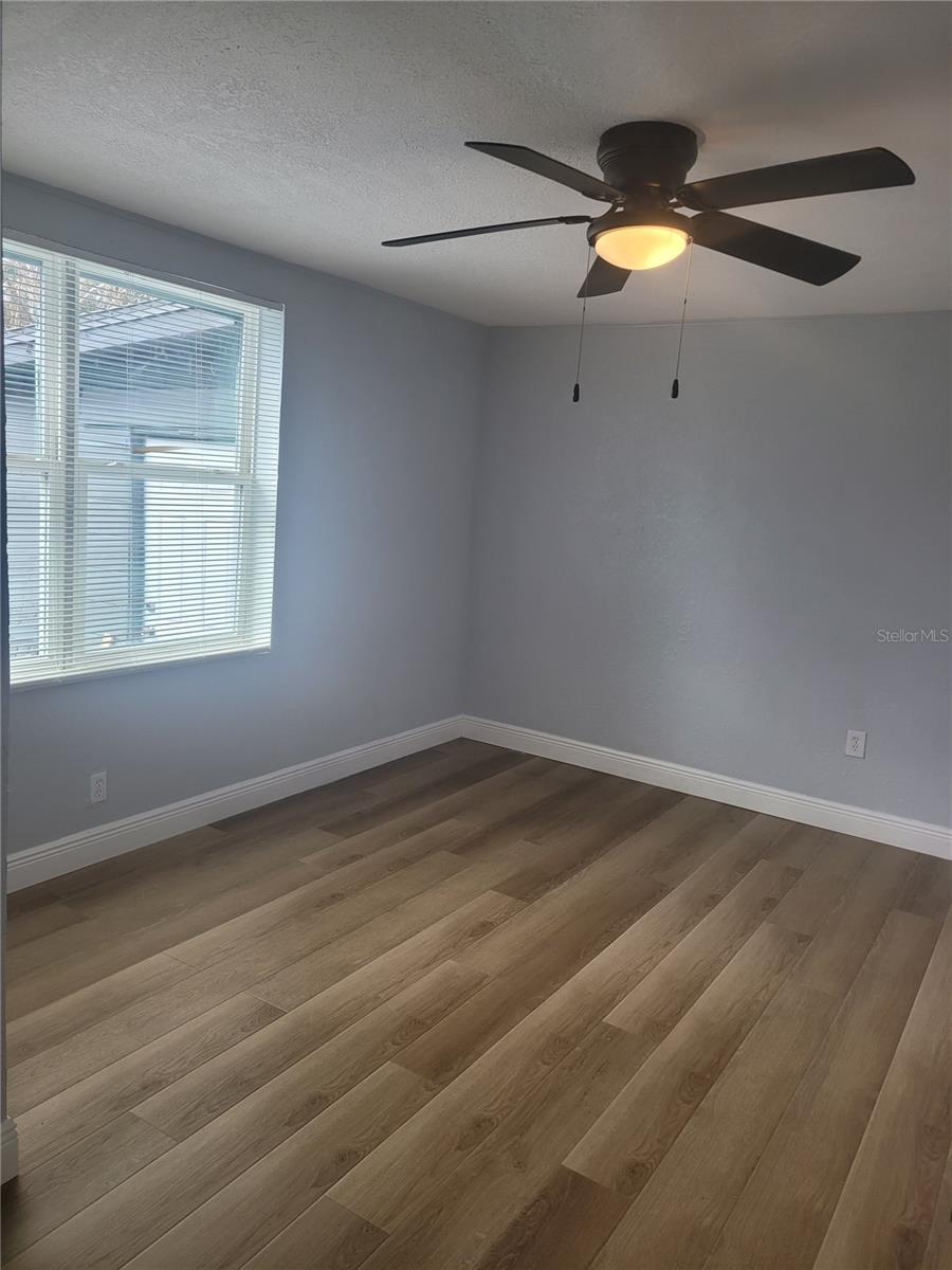 Image 20 of 33 For 1320 Oleander Avenue