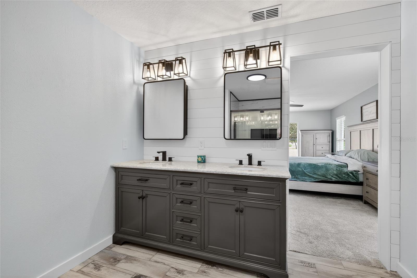 Image 13 of 39 For 36403 Barrington Drive