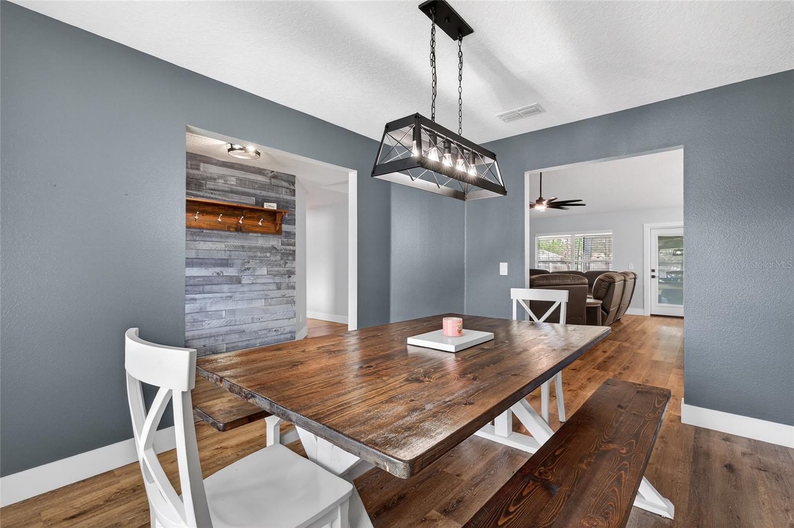 Image 18 of 39 For 36403 Barrington Drive