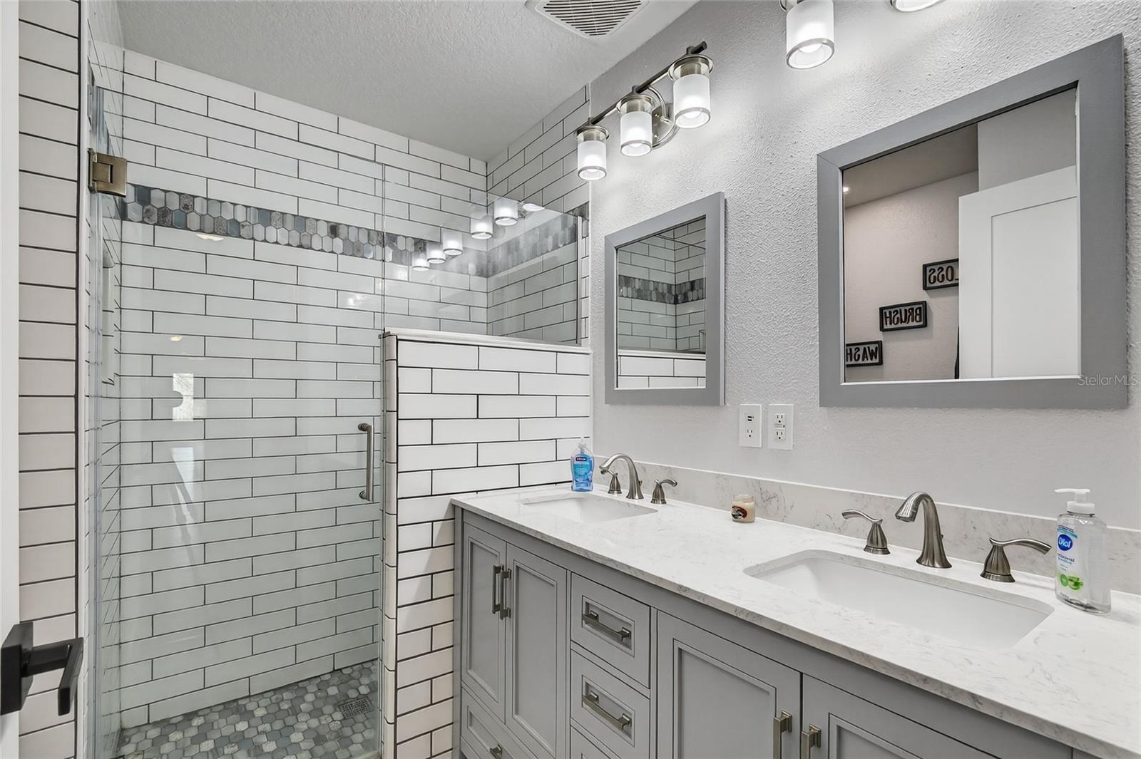 Image 25 of 39 For 36403 Barrington Drive