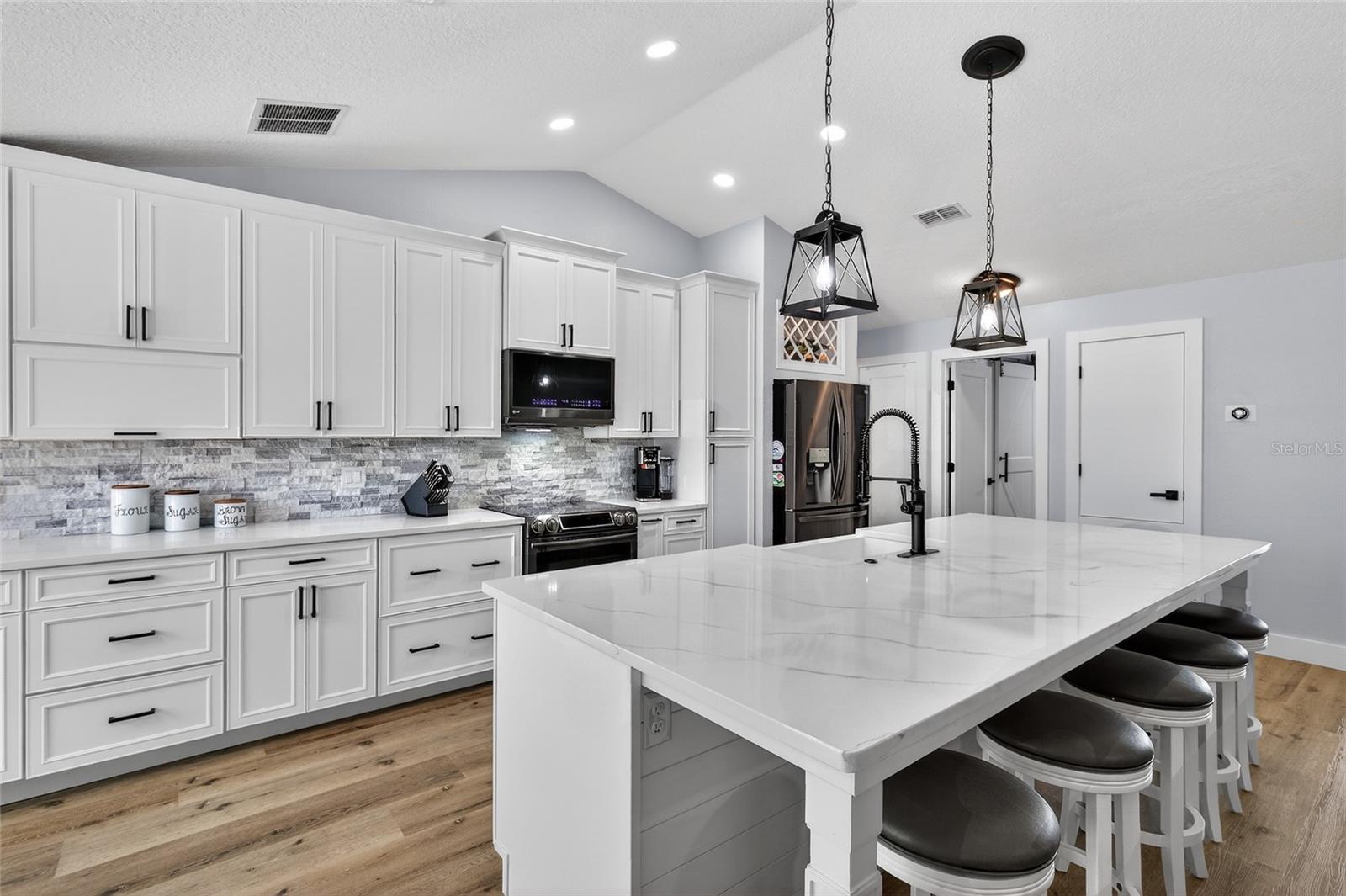 Image 8 of 39 For 36403 Barrington Drive