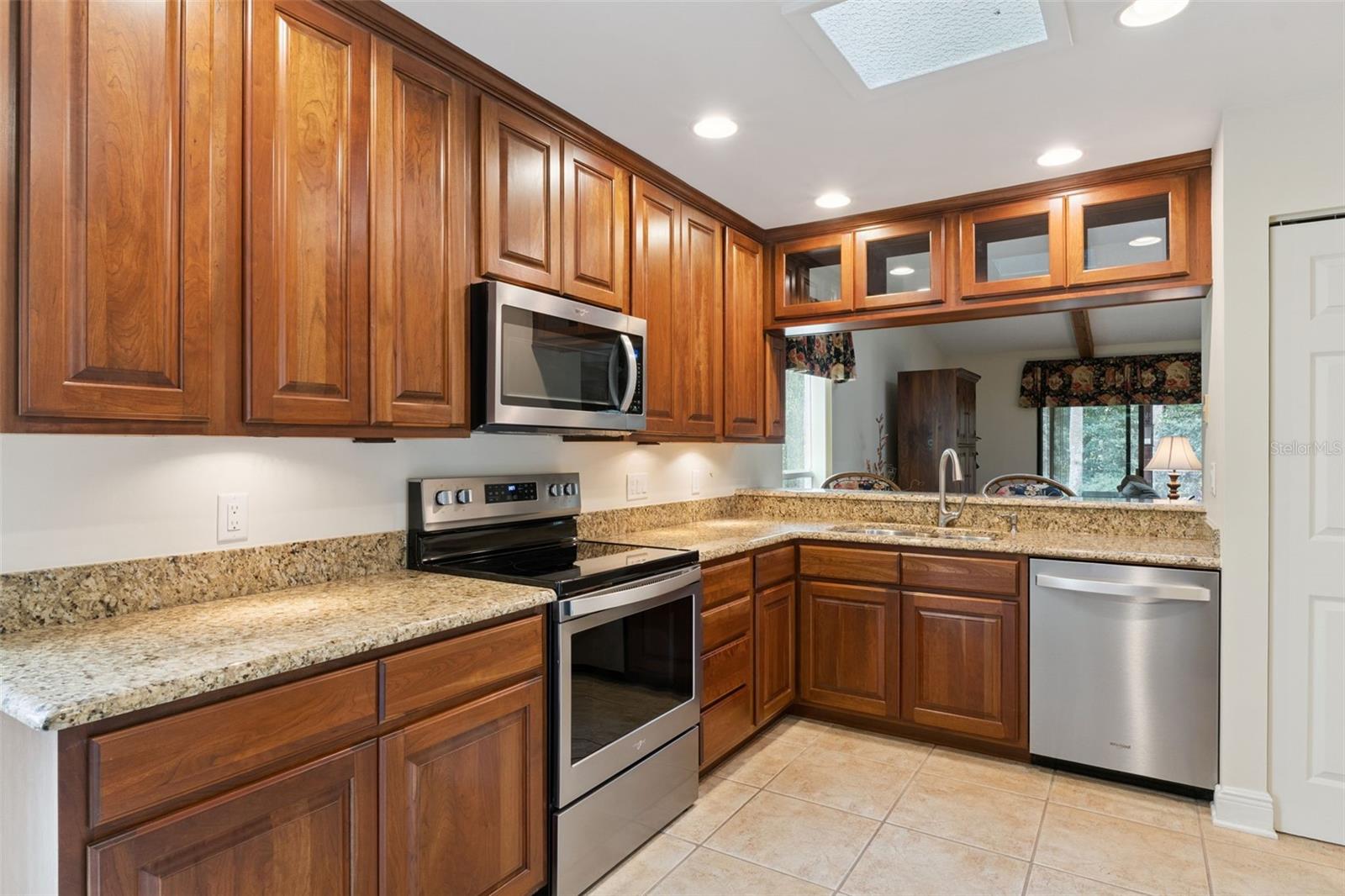 Image 16 of 39 For 797 Austin Court