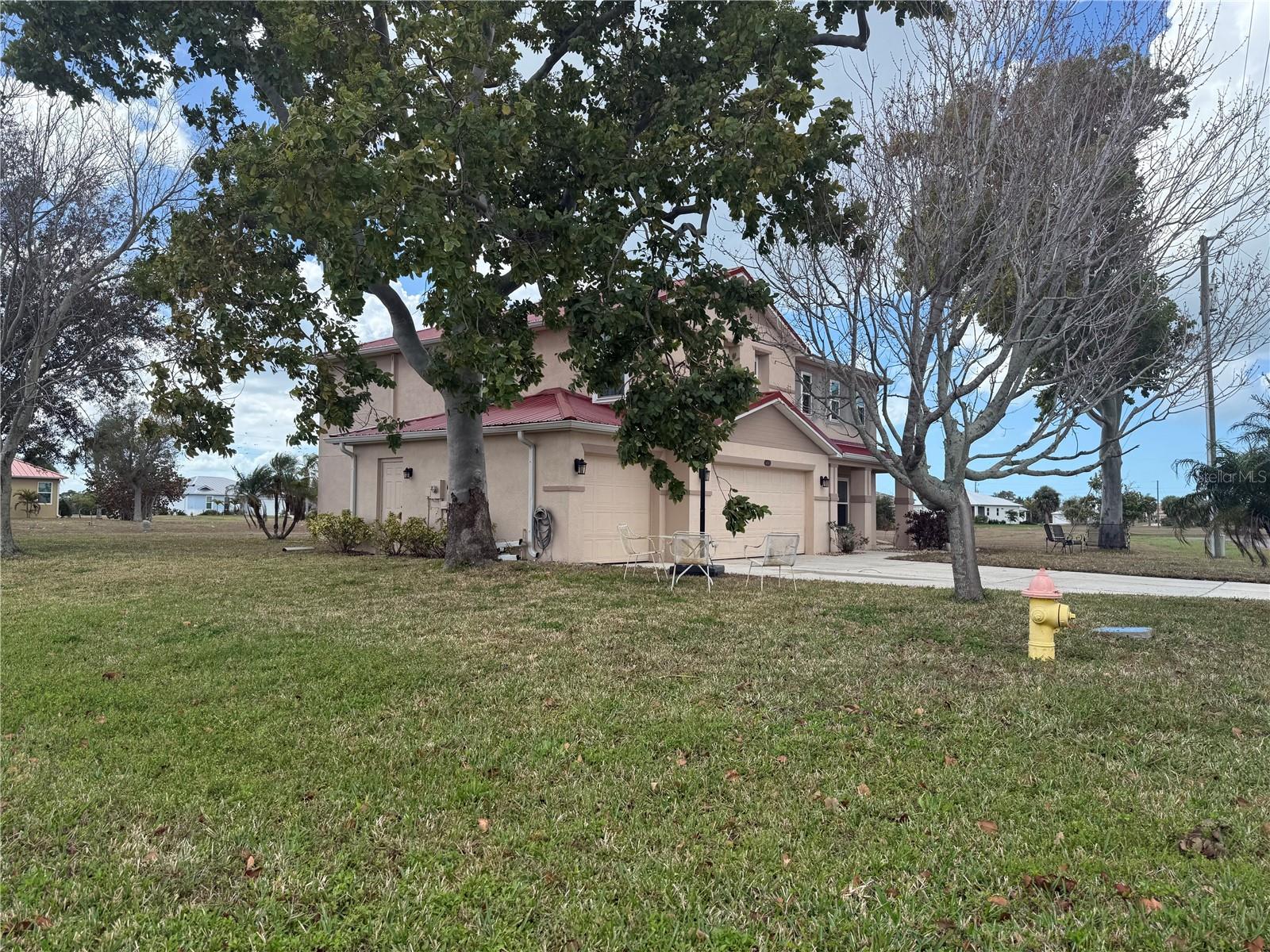 Image 12 of 66 For 24491 Julian Court