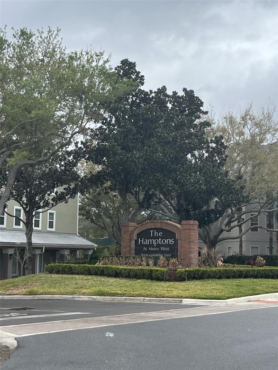 Image 2 of 12 For 3396 Parkchester Square Boulevard 205