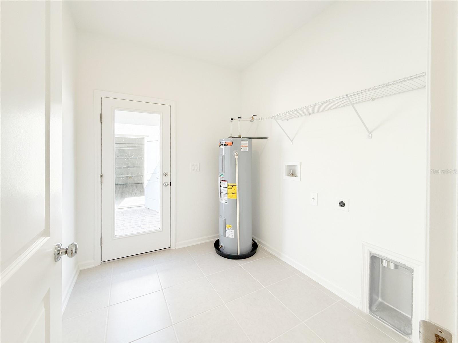 Image 13 of 30 For 1975 Stake Out Way