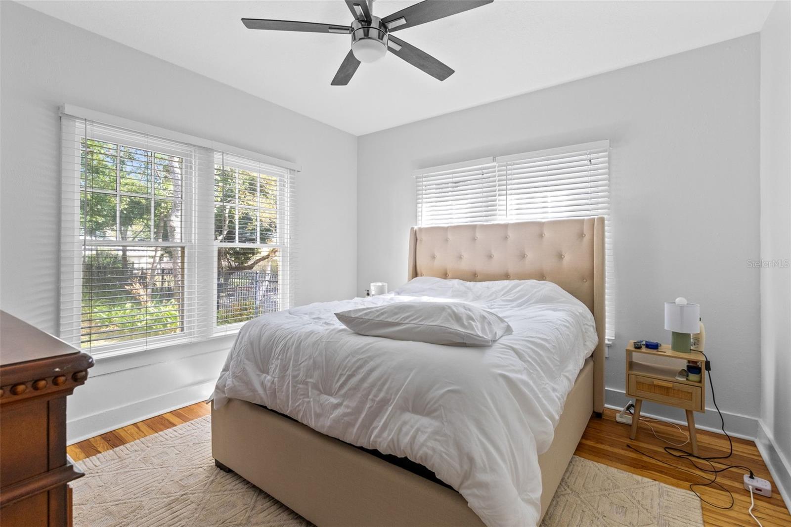 Image 12 of 29 For 1409 Amelia Street