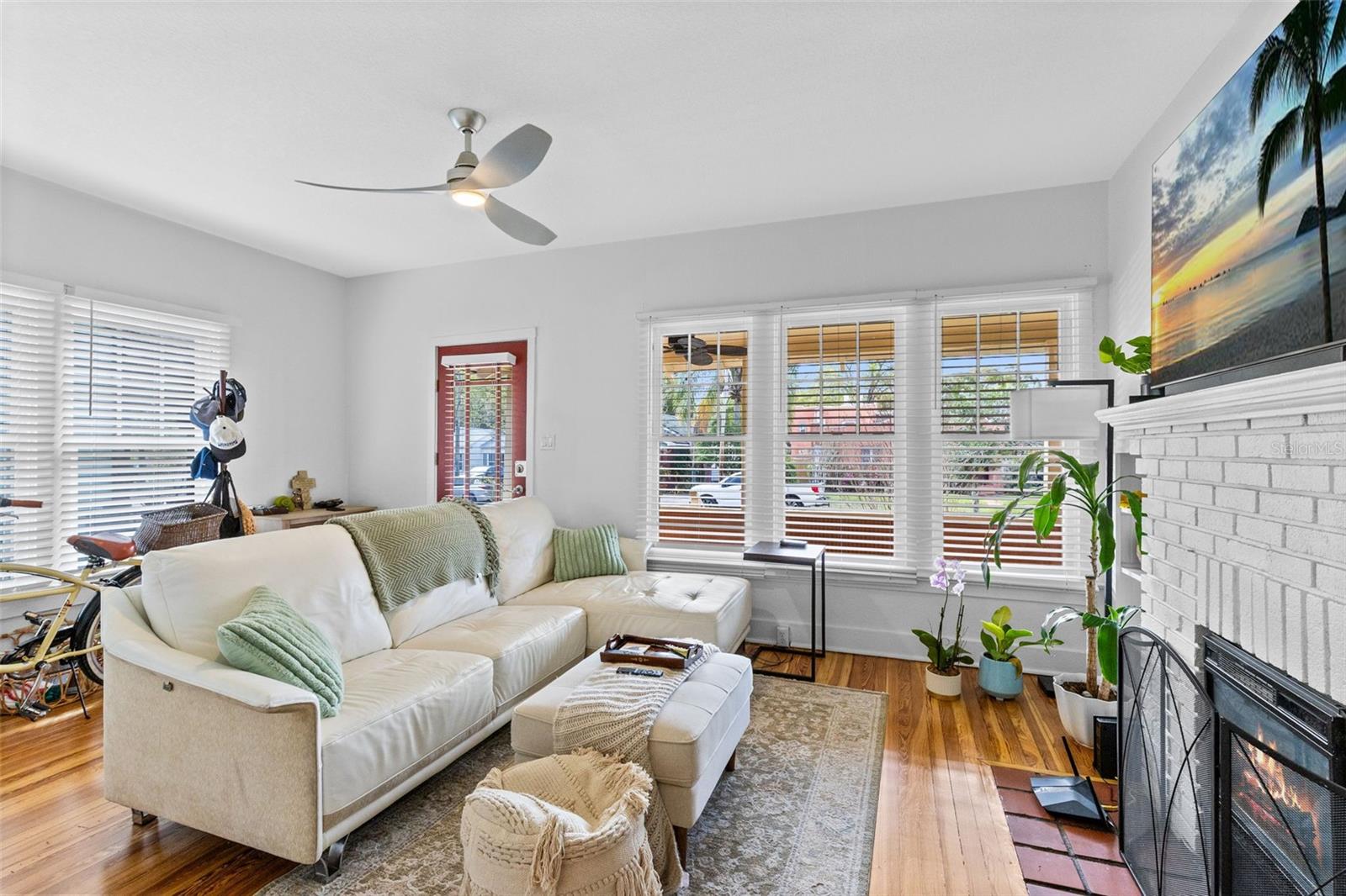 Image 6 of 29 For 1409 Amelia Street