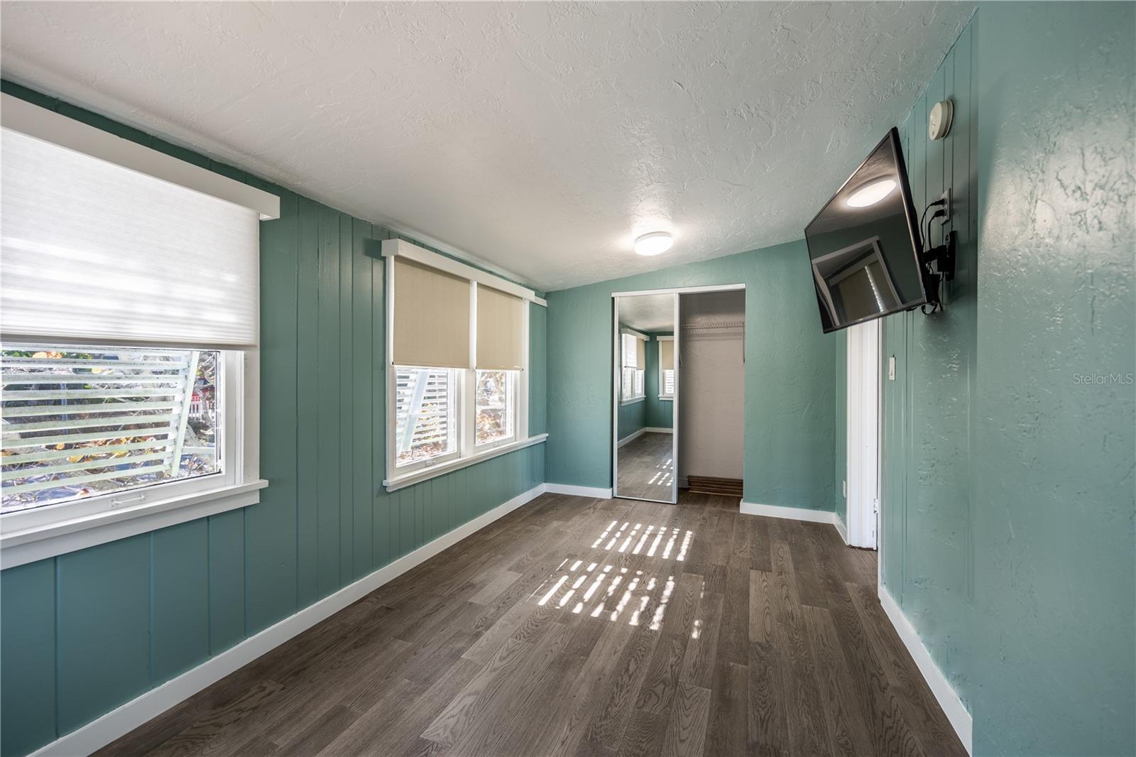 Image 2 of 31 For 115 124th Avenue W