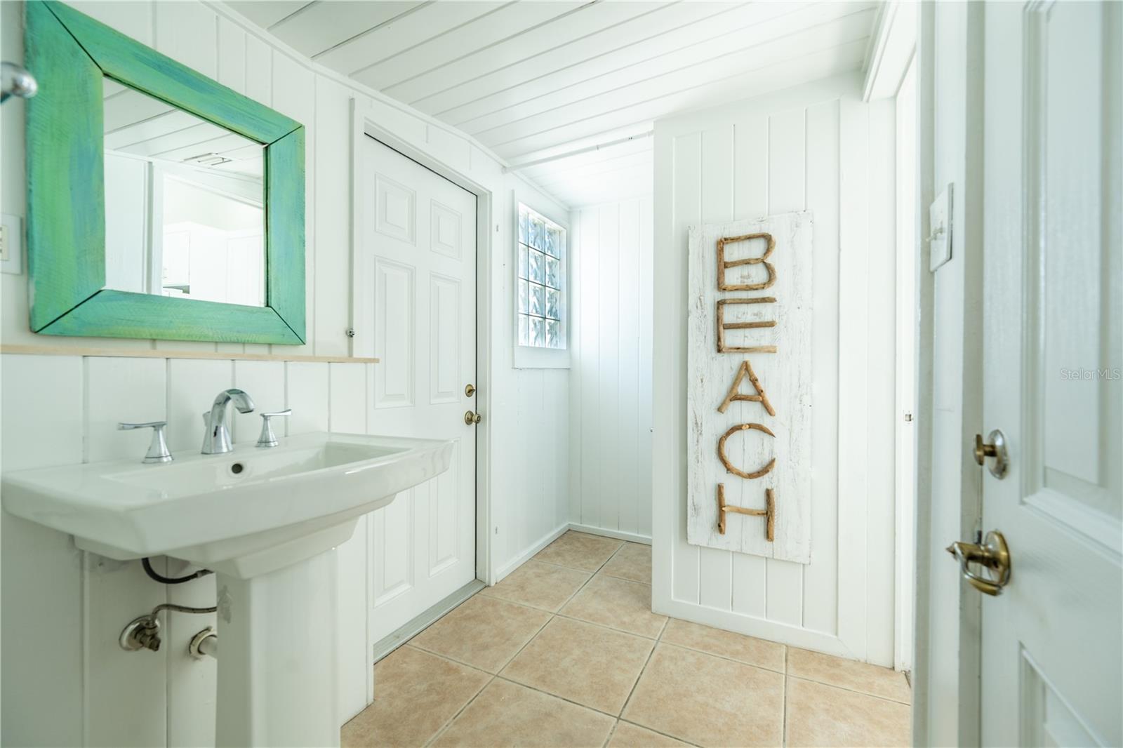 Image 24 of 31 For 115 124th Avenue W