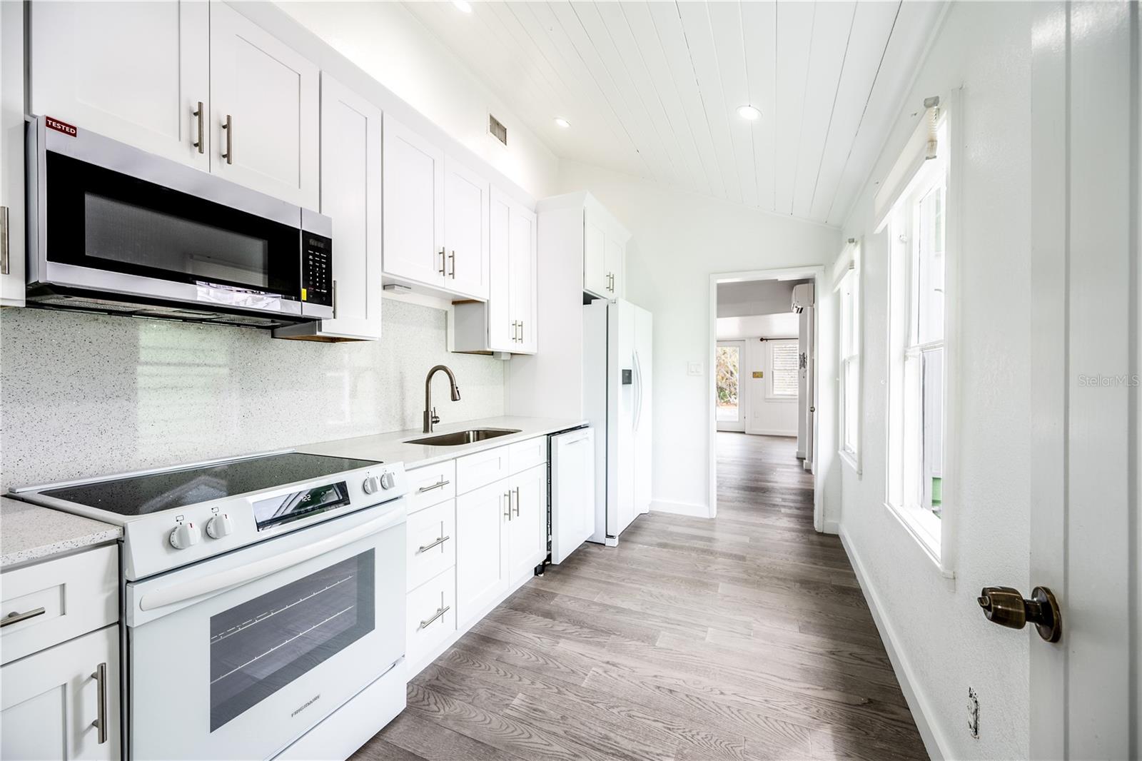 Image 29 of 31 For 115 124th Avenue W