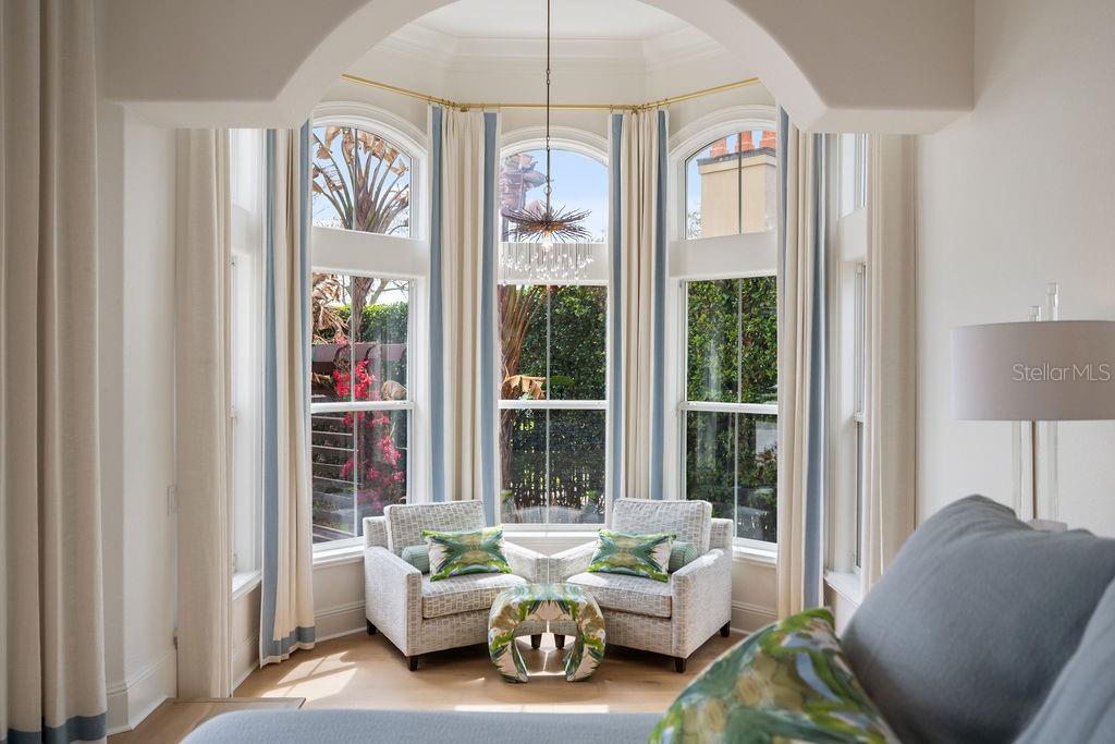 Image 28 of 72 For 6013 Greatwater Drive