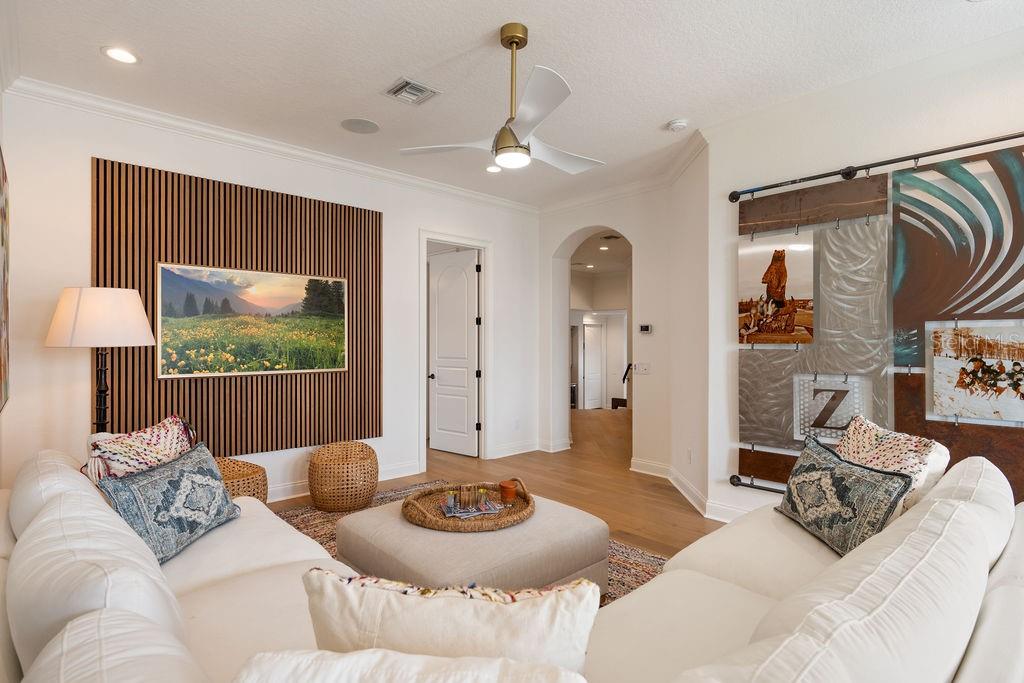 Image 34 of 72 For 6013 Greatwater Drive