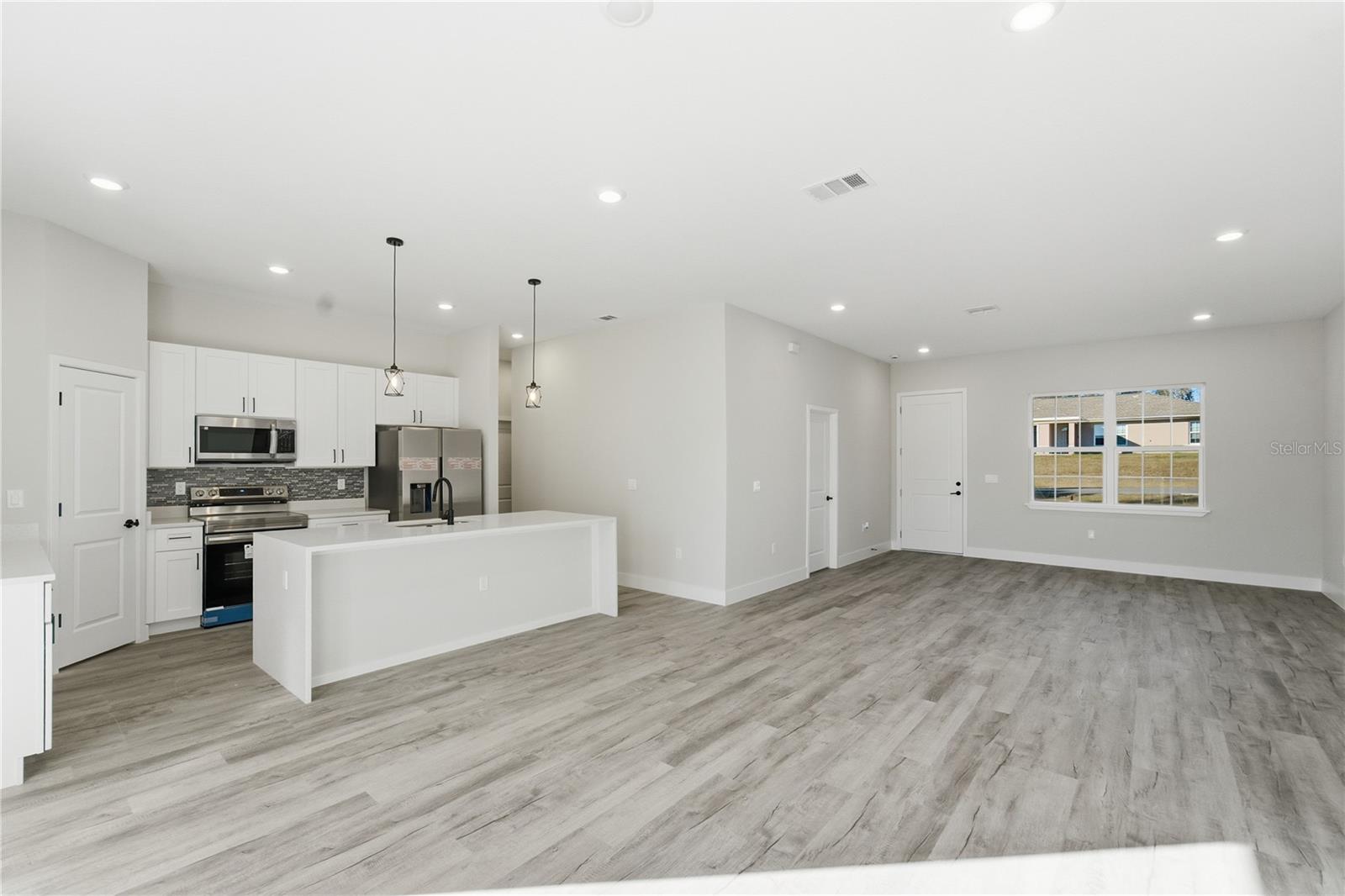 Image 15 of 35 For 13690 43rd Circle