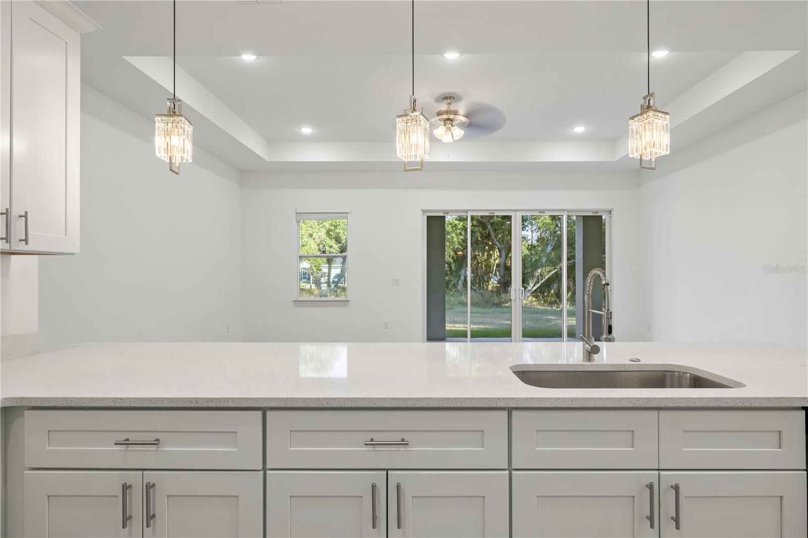 Image 24 of 39 For 21021 Peachland Boulevard