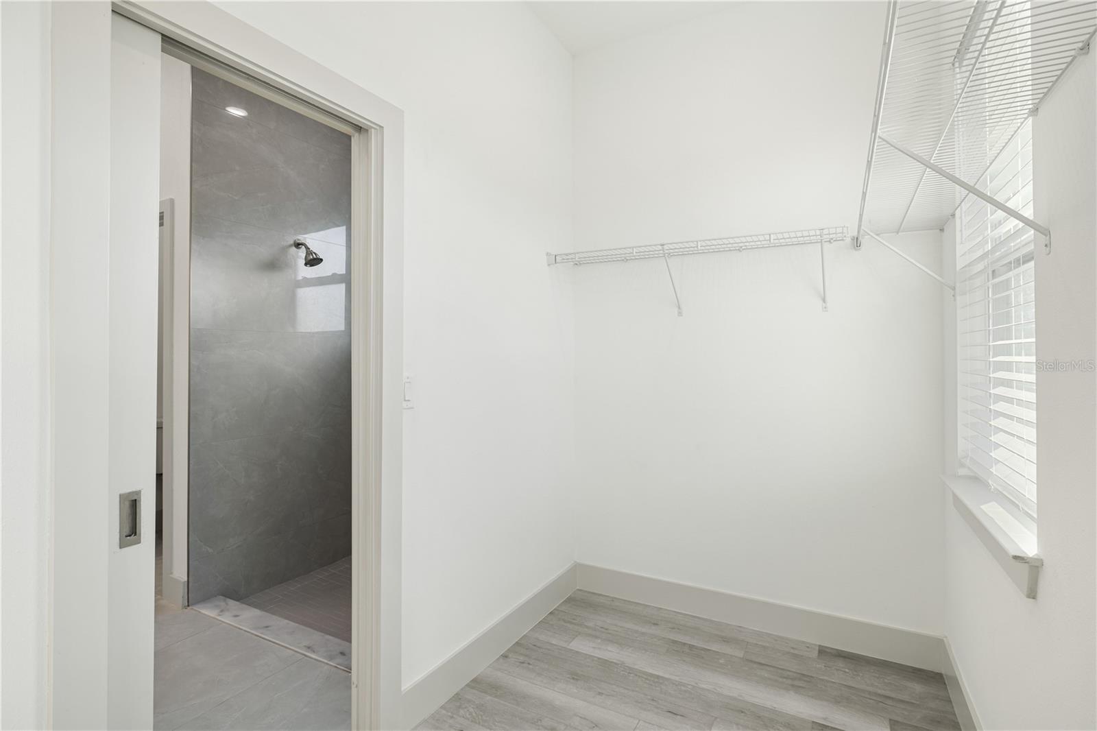 Image 38 of 39 For 21021 Peachland Boulevard