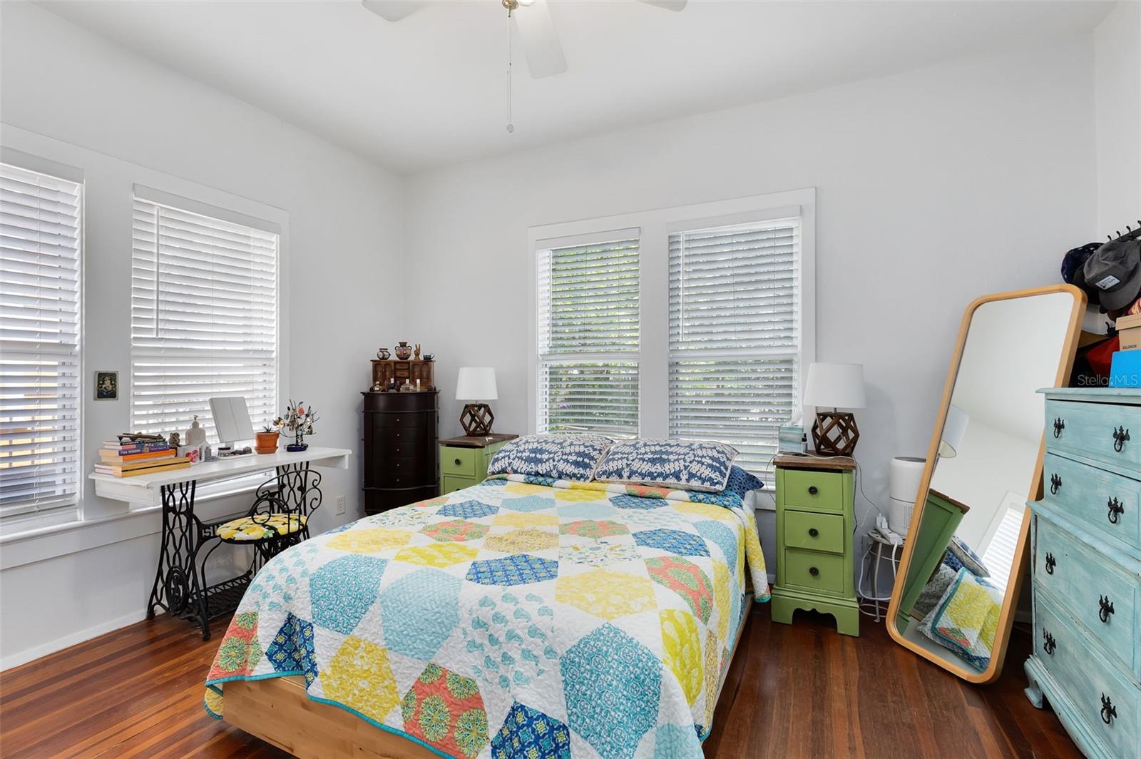 Image 13 of 27 For 1415 Amelia Street