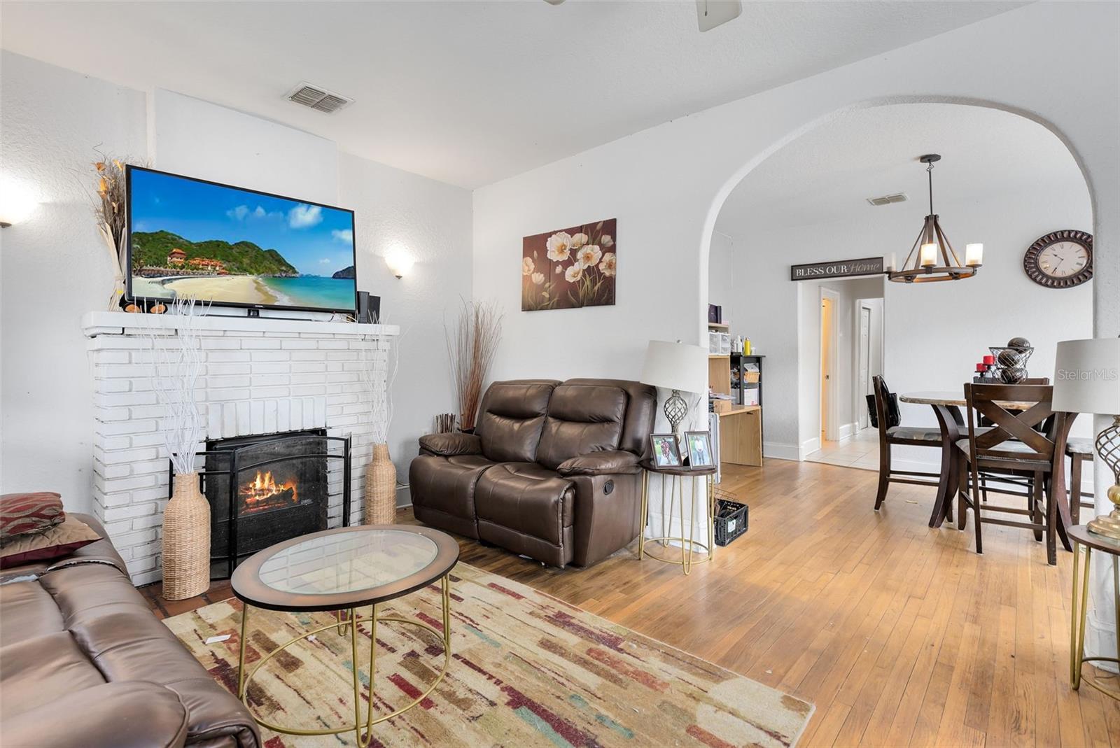 Image 16 of 27 For 1415 Amelia Street