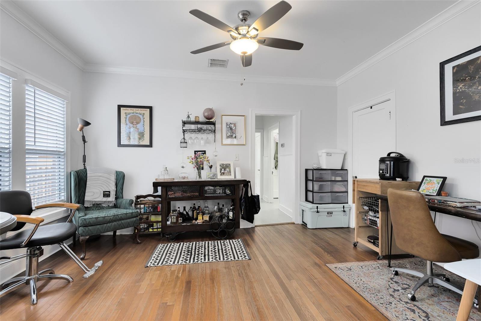 Image 6 of 27 For 1415 Amelia Street