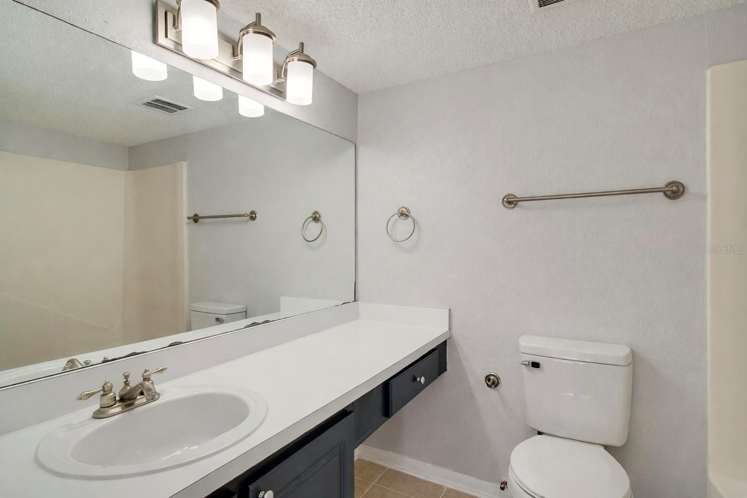 Image 16 of 25 For 129 Blue Point Way 340