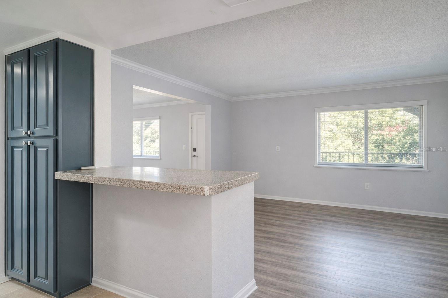 Image 7 of 25 For 129 Blue Point Way 340