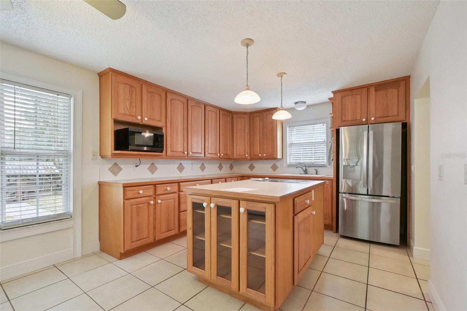 Image 5 of 19 For 2215 Hontoon Rd. Road