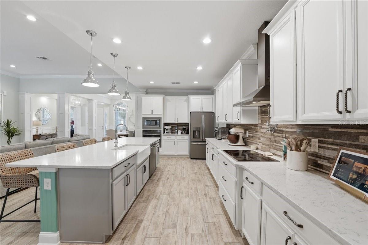 Listing photo id 16 for 688 Fosters Grove Loop