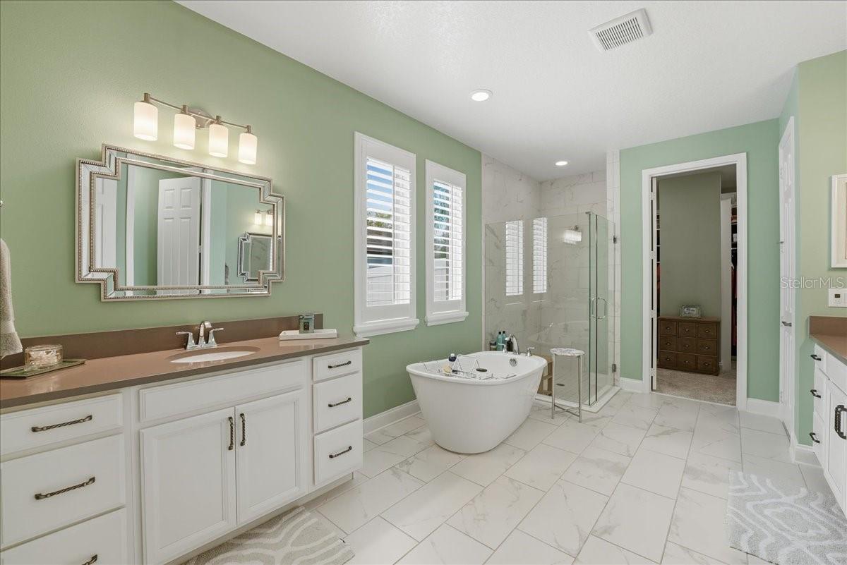 Listing photo id 24 for 688 Fosters Grove Loop