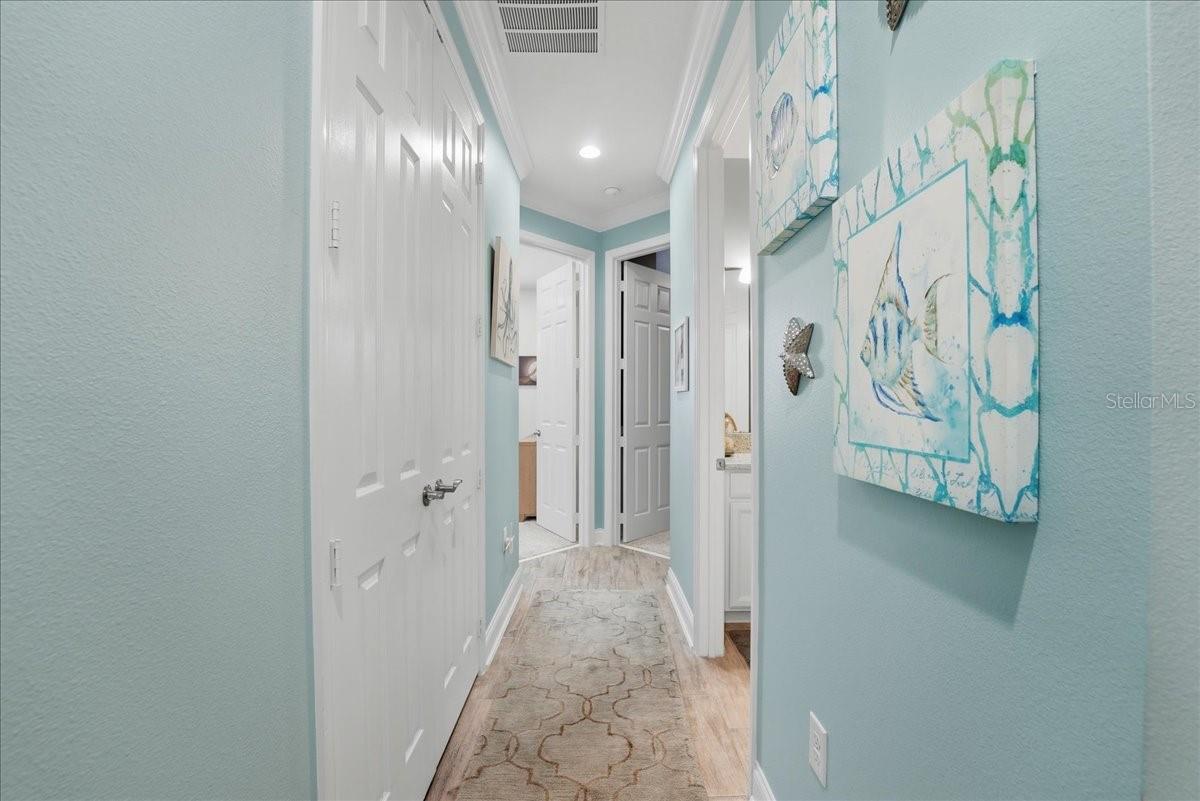 Listing photo id 28 for 688 Fosters Grove Loop