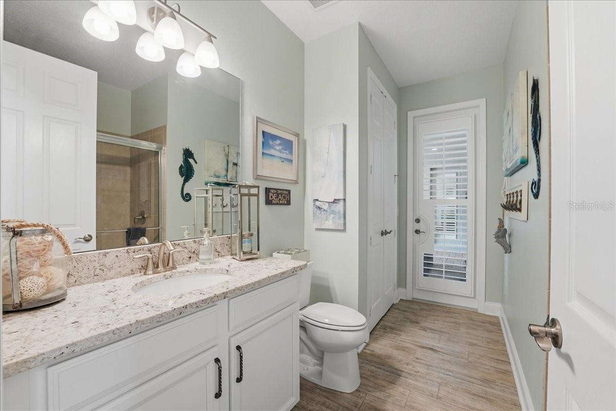 Listing photo id 35 for 688 Fosters Grove Loop