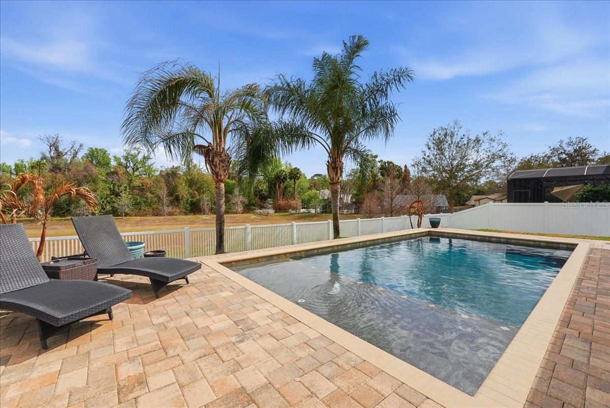 Listing photo id 48 for 688 Fosters Grove Loop