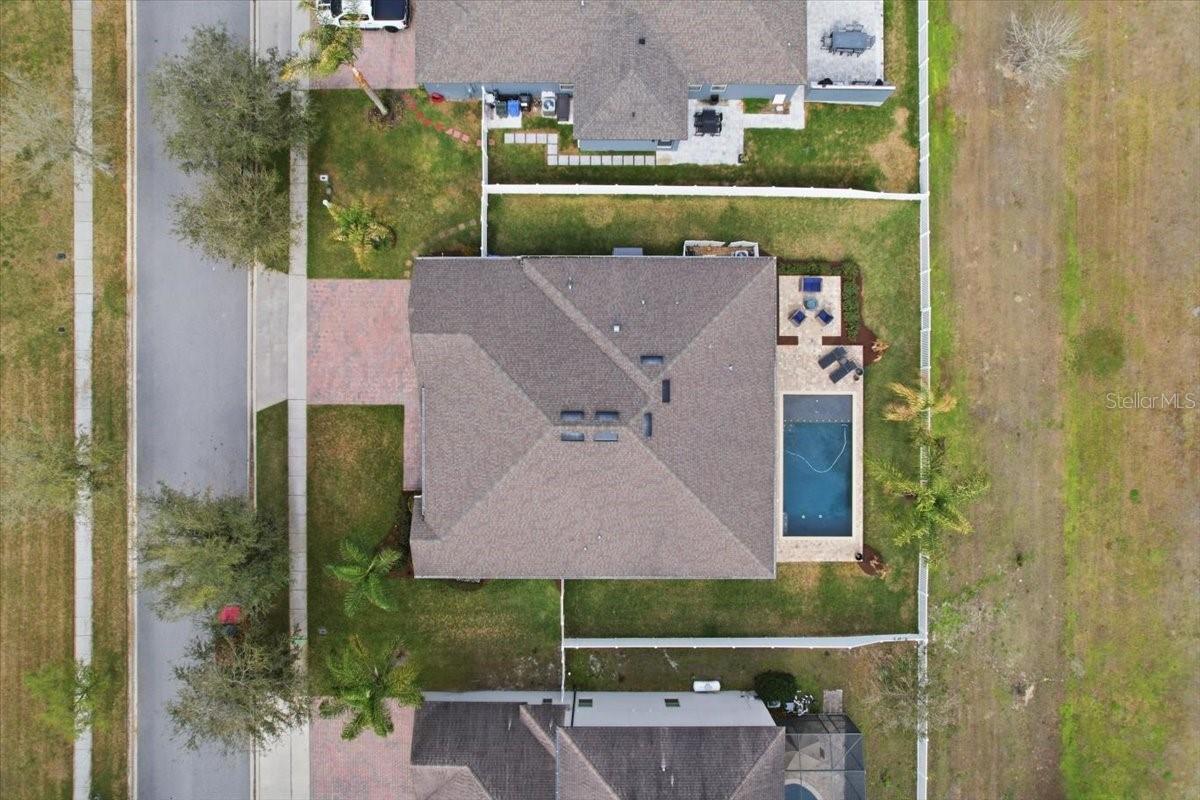 Listing photo id 52 for 688 Fosters Grove Loop