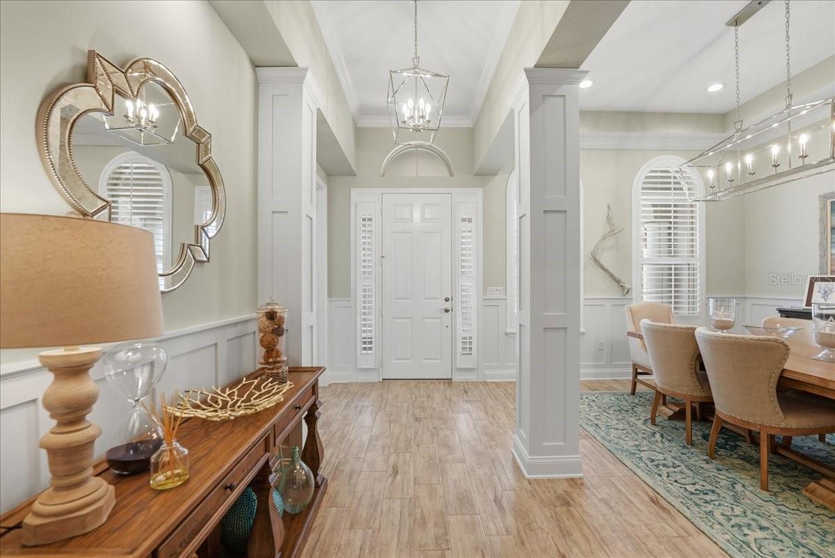 Listing photo id 7 for 688 Fosters Grove Loop