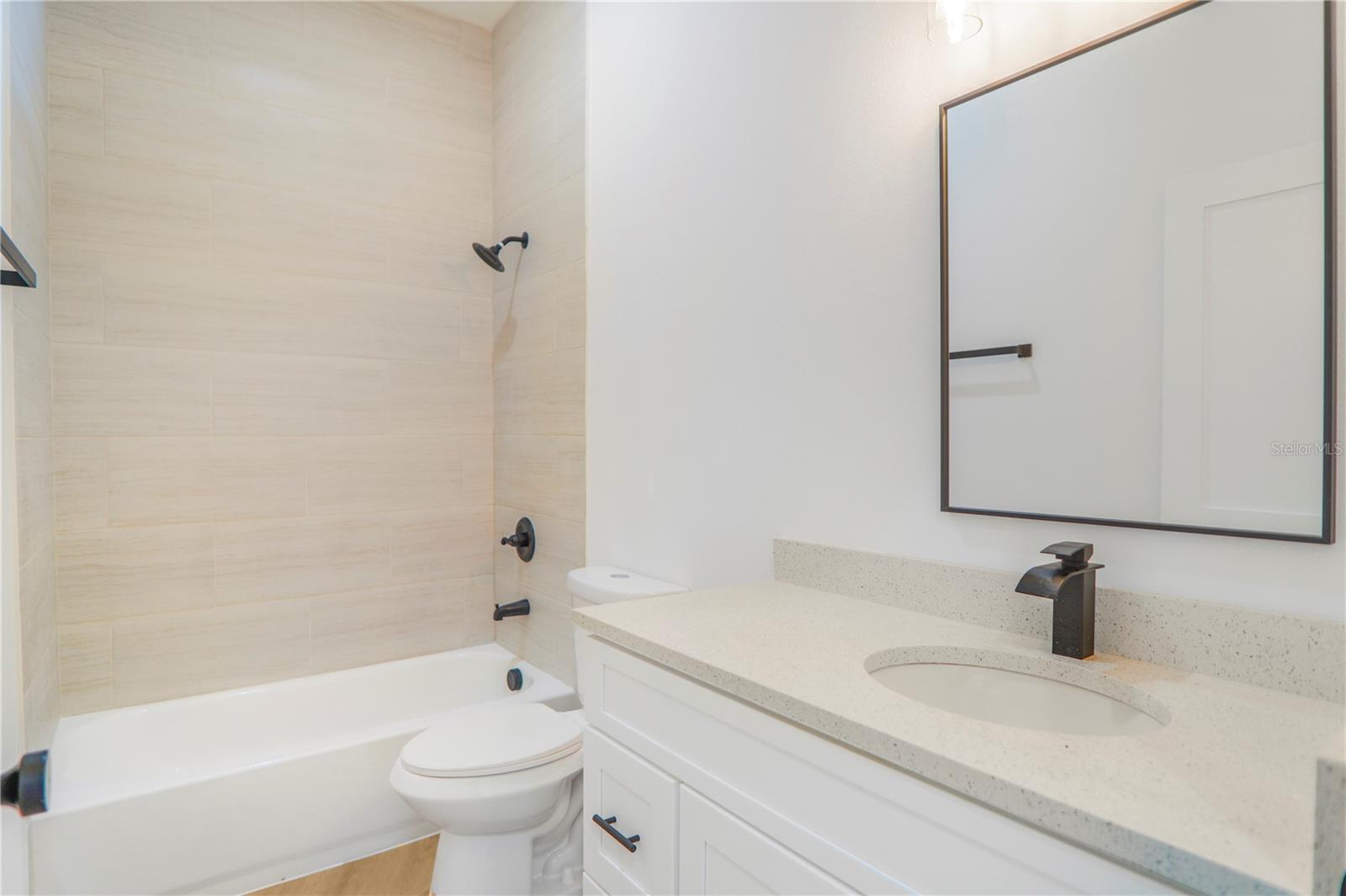 Image 19 of 54 For 1006 Linkside Court