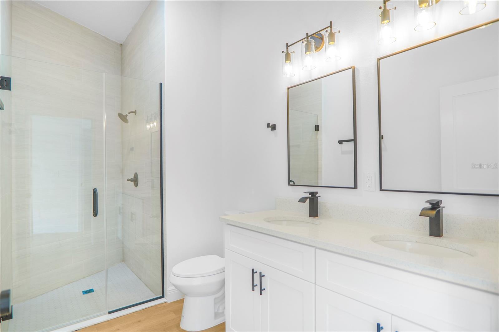 Image 30 of 54 For 1006 Linkside Court