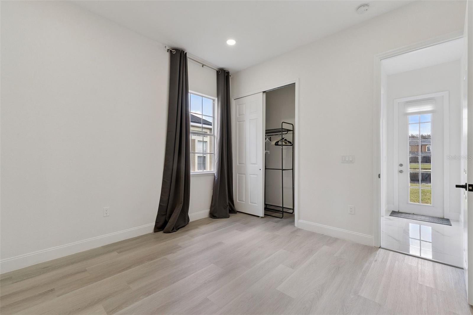 Image 38 of 52 For 16138 Bristol Lake Circle