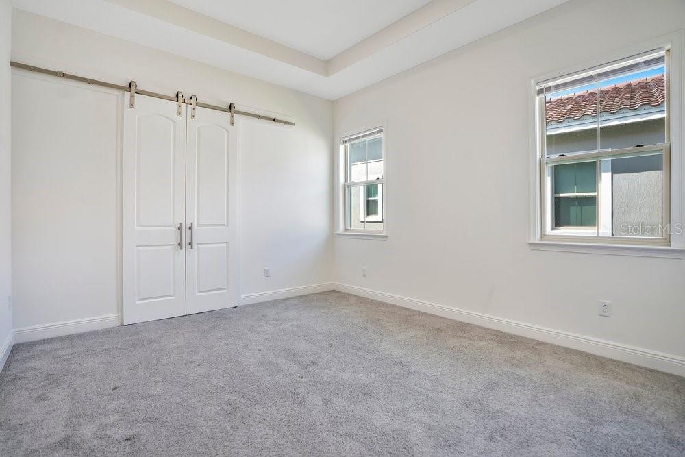 Listing photo id 9 for 13527 Padstow Place