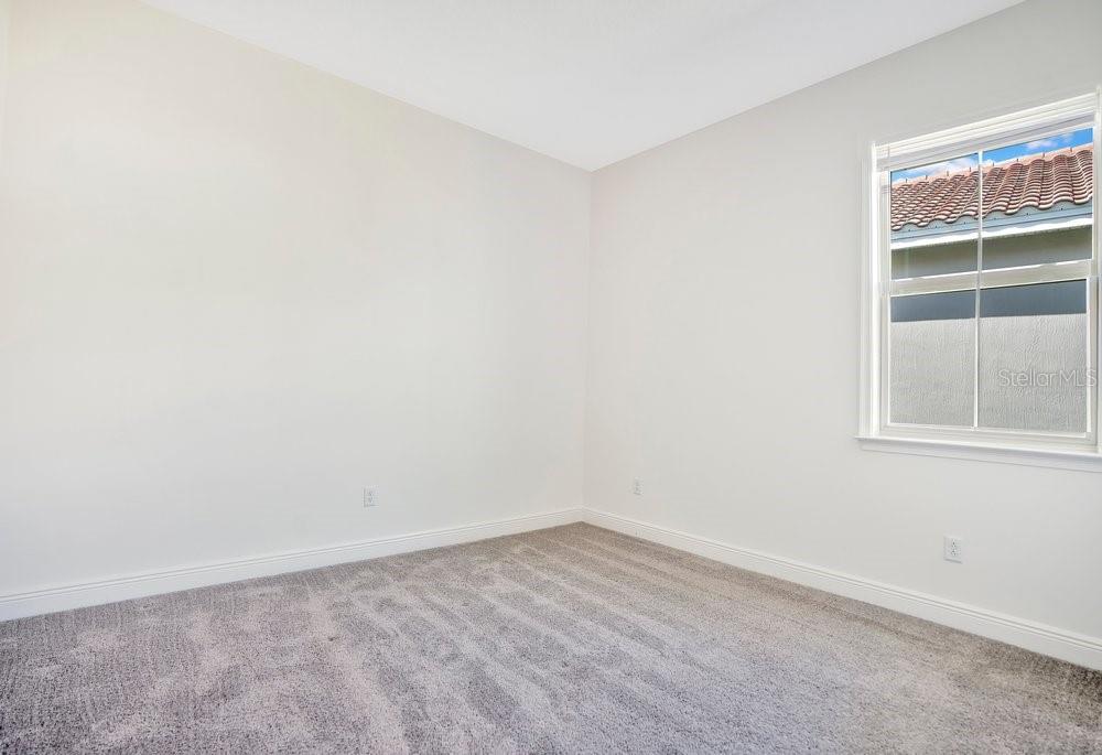 Listing photo id 12 for 13527 Padstow Place