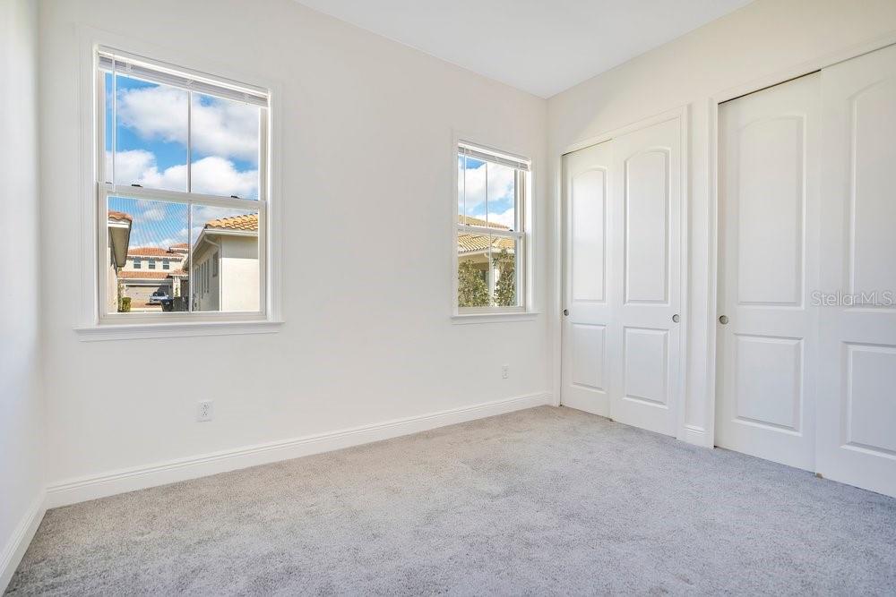 Listing photo id 15 for 13527 Padstow Place