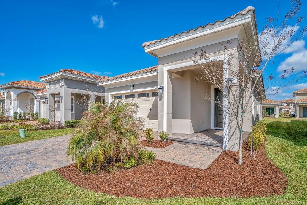 Listing photo id 24 for 13527 Padstow Place