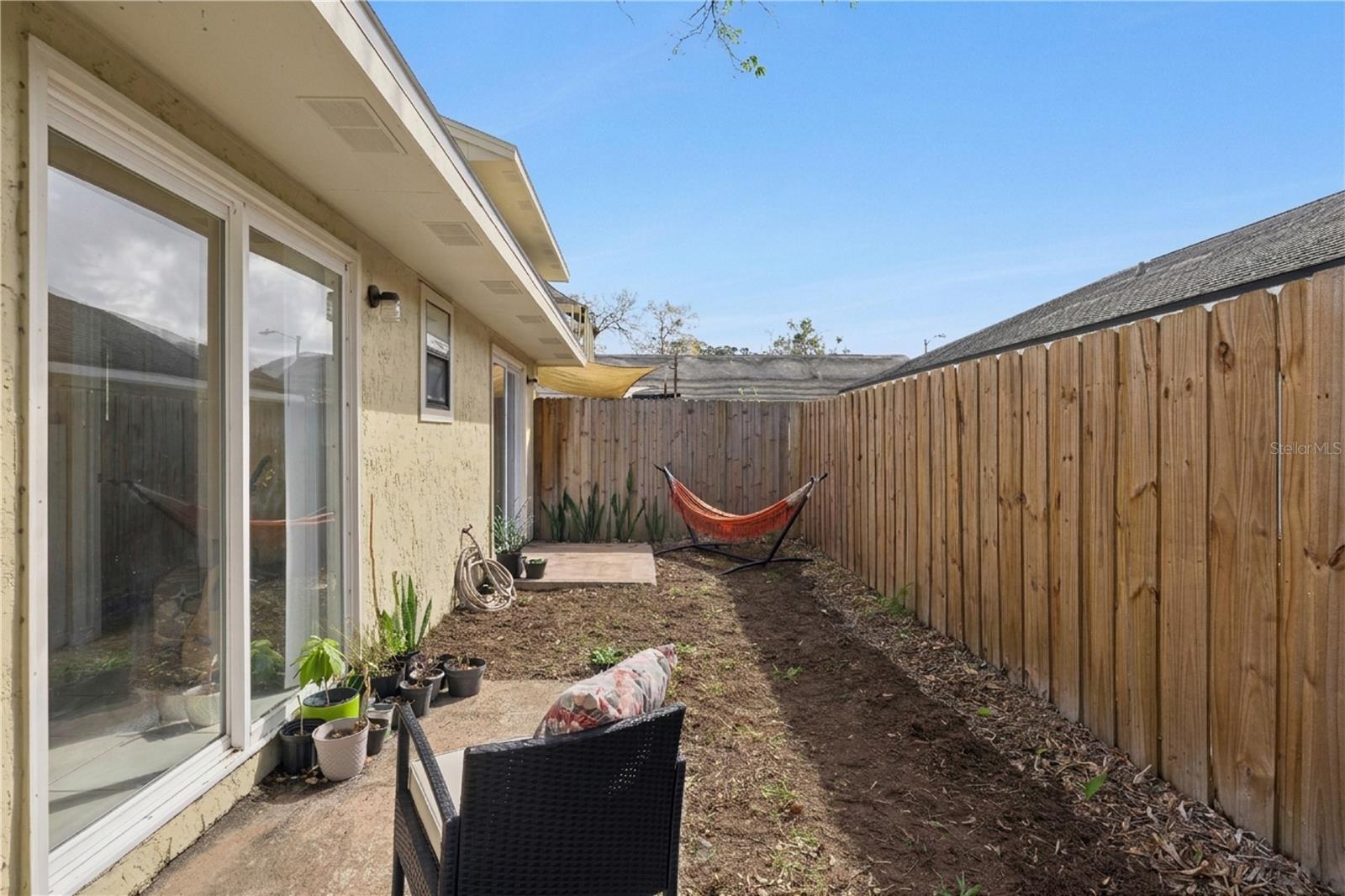 Image 19 of 22 For 518 Torrey Avenue