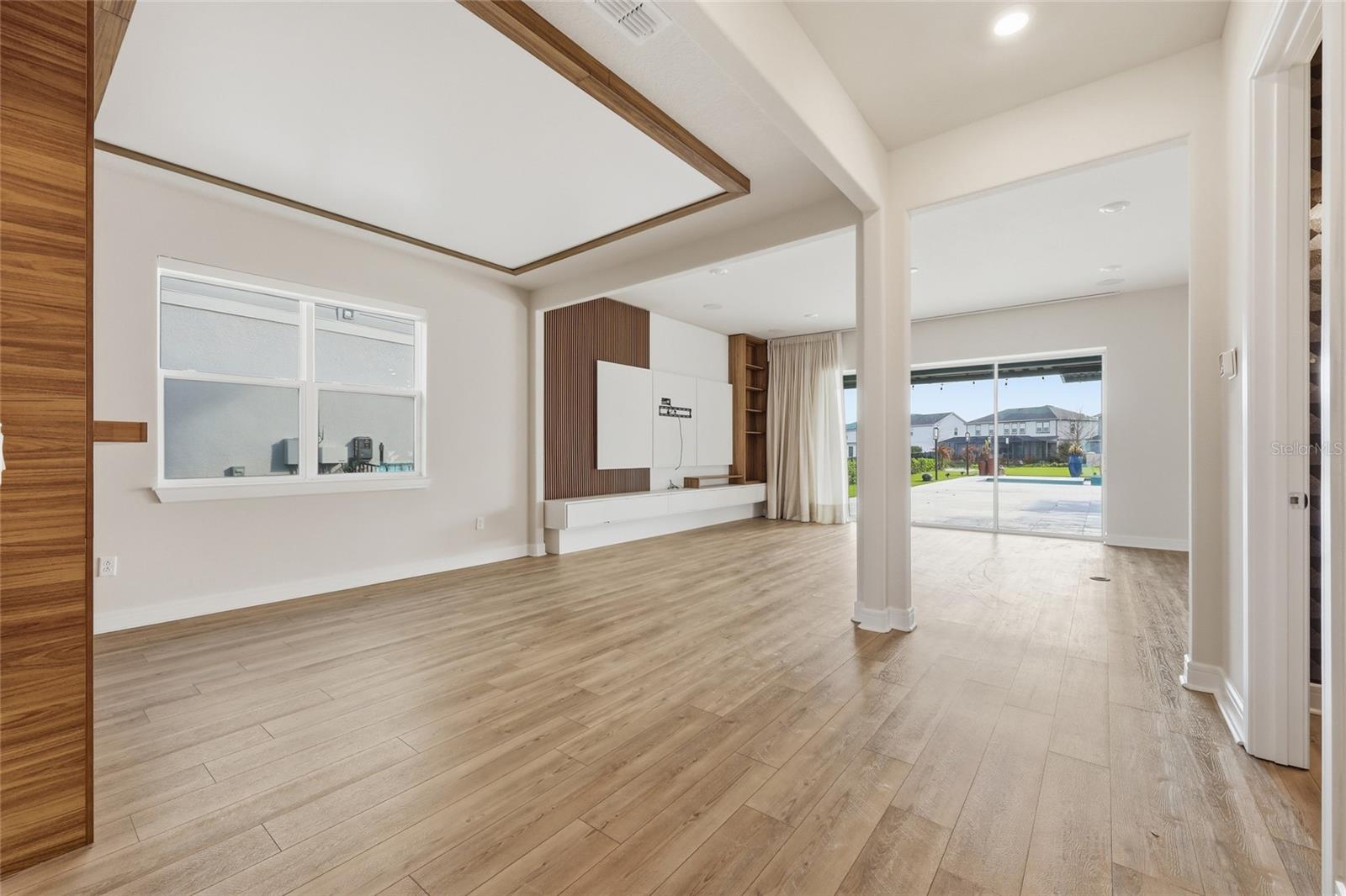 Image 16 of 77 For 13384 Panama Beach Court