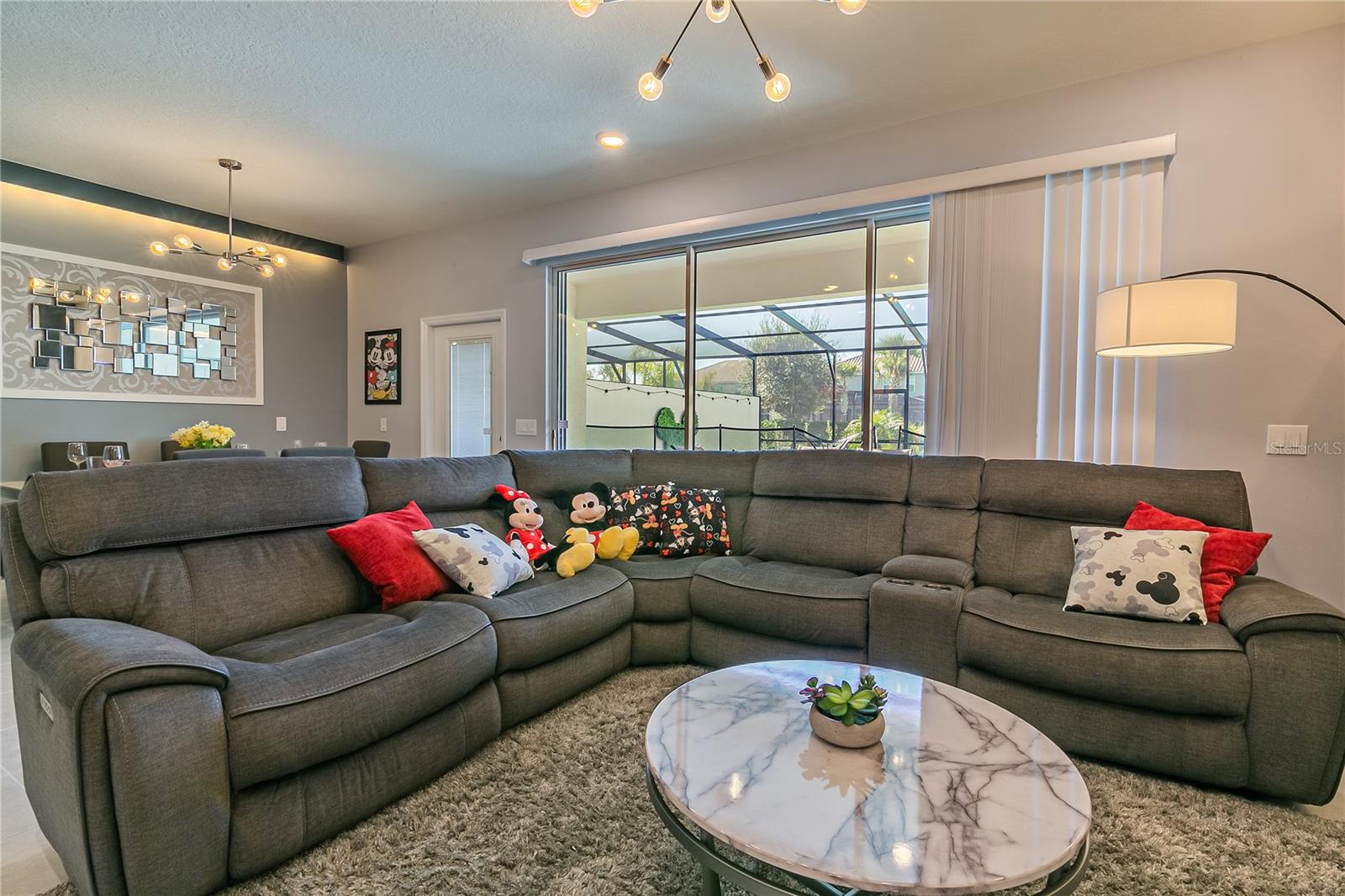 Image 14 of 59 For 7451 Oakmoss Loop