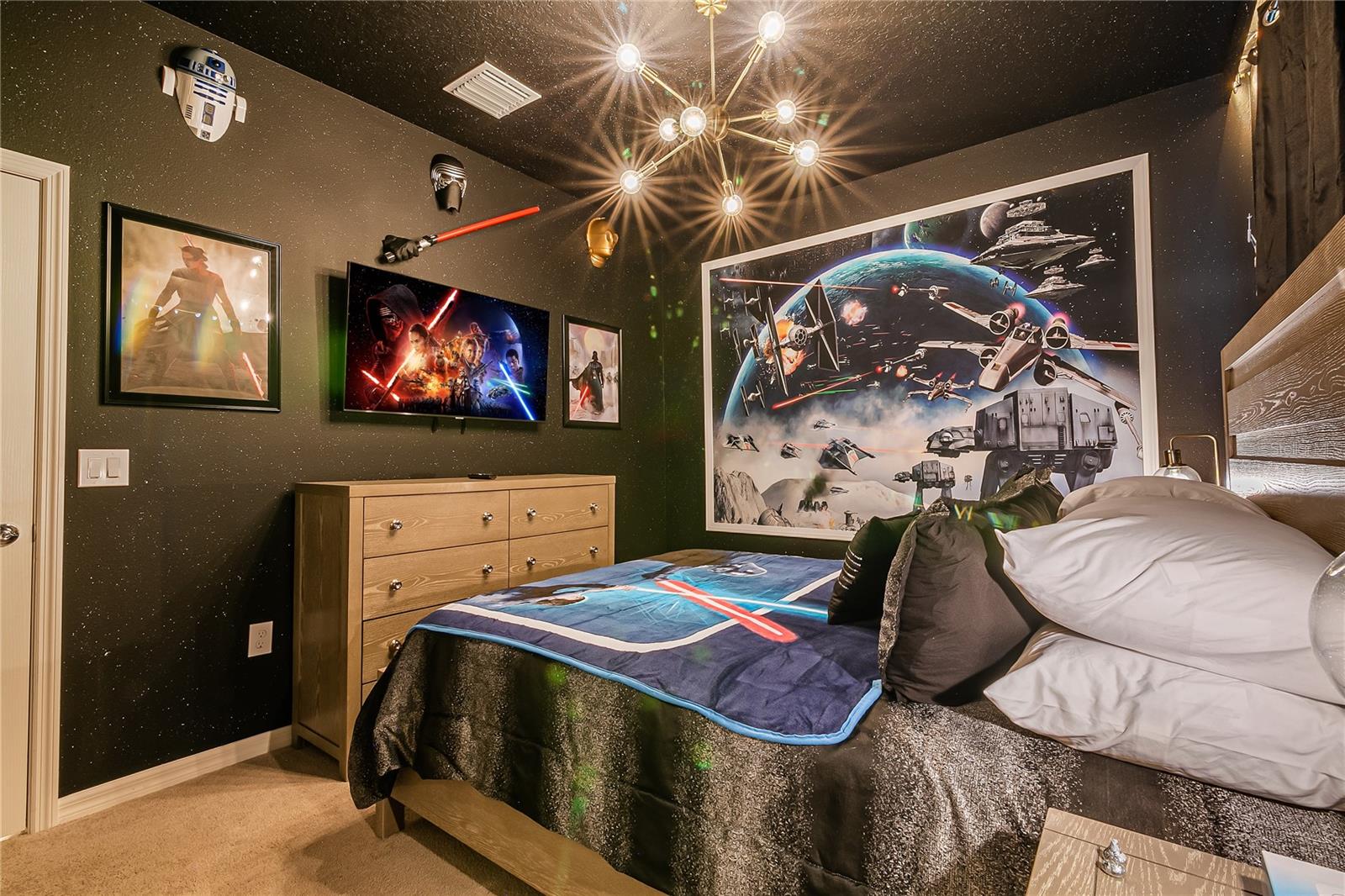 Image 21 of 59 For 7451 Oakmoss Loop