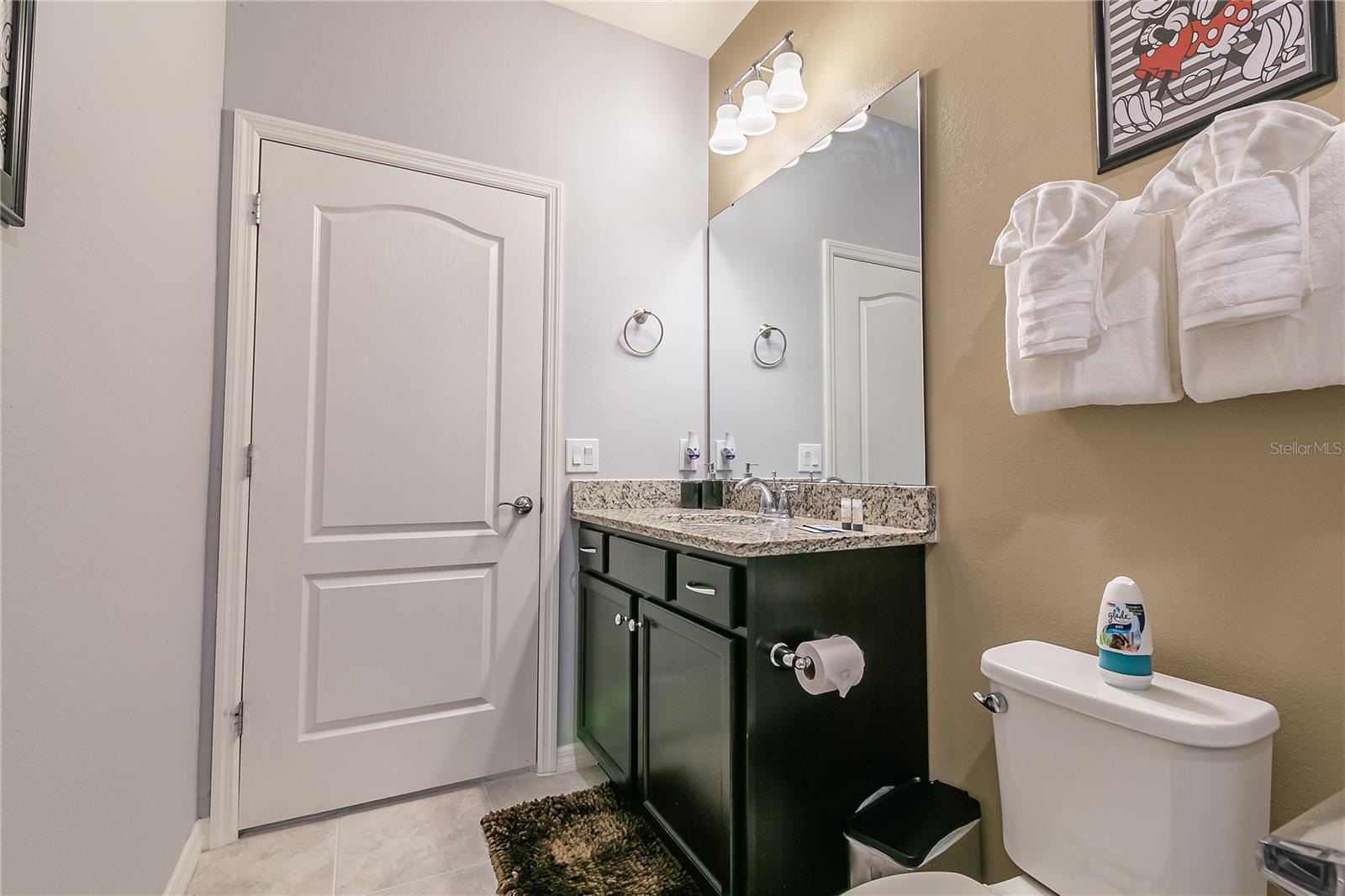 Image 23 of 59 For 7451 Oakmoss Loop