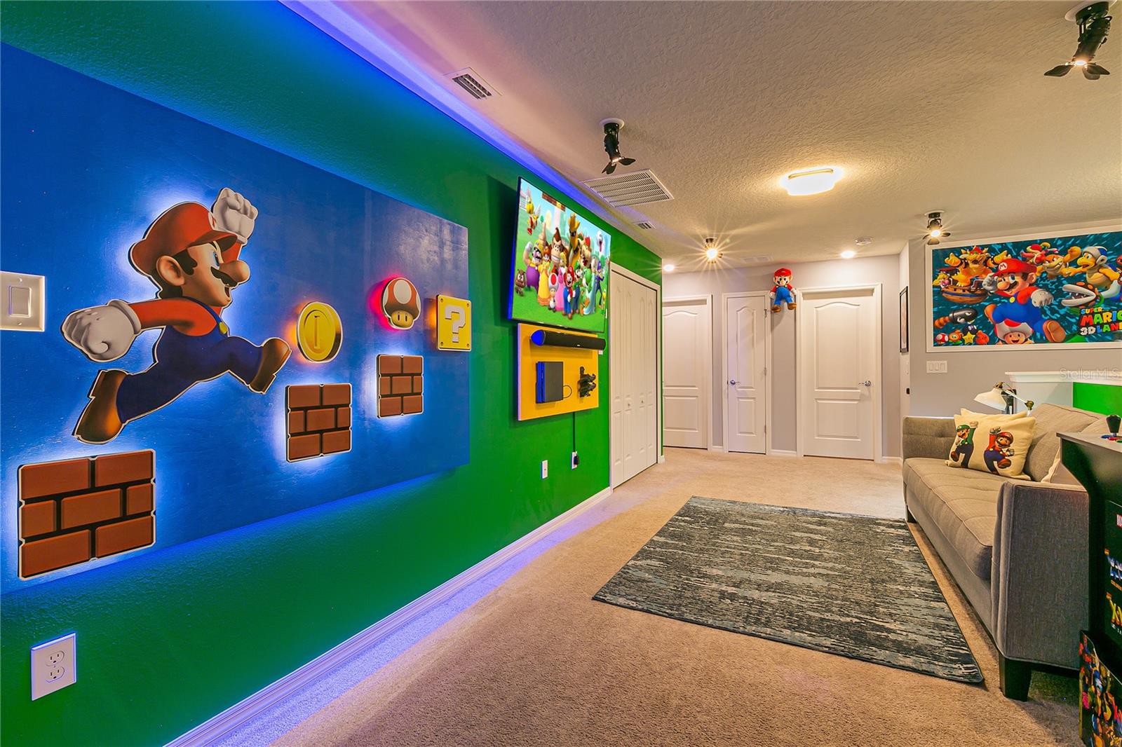 Image 30 of 59 For 7451 Oakmoss Loop