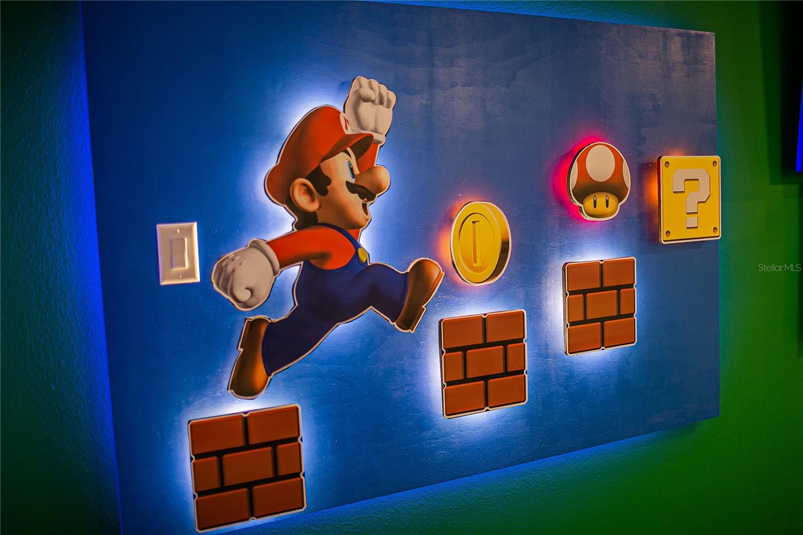 Image 31 of 59 For 7451 Oakmoss Loop