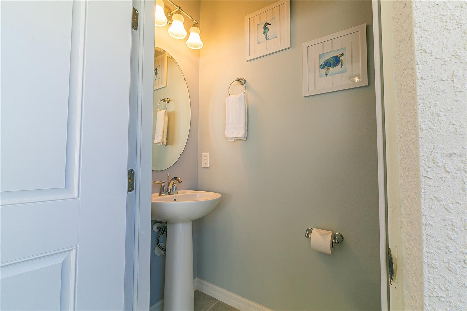 Image 34 of 59 For 7451 Oakmoss Loop