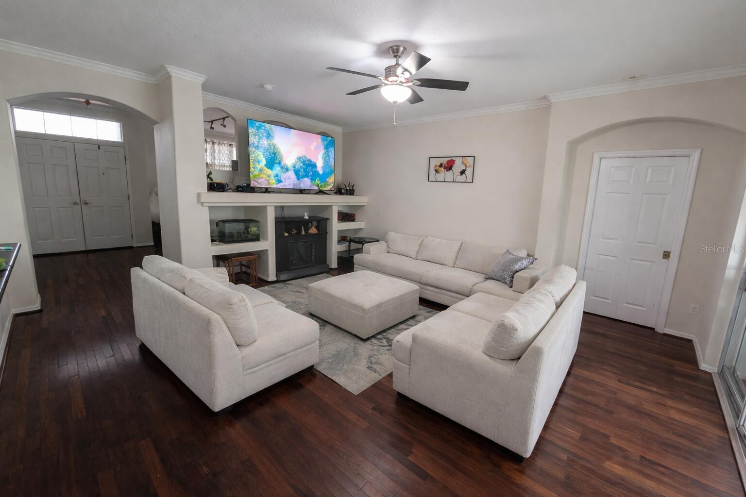 Image 3 of 19 For 8044 Canyon Lake Circle